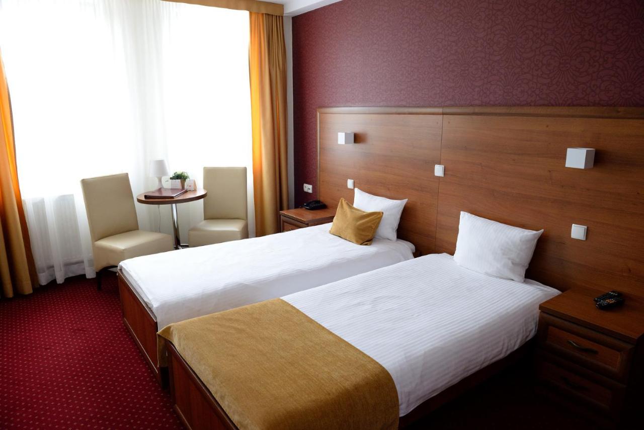 Quest Hotel - Dawniej Hotel Planeta Brzesko Exteriér fotografie