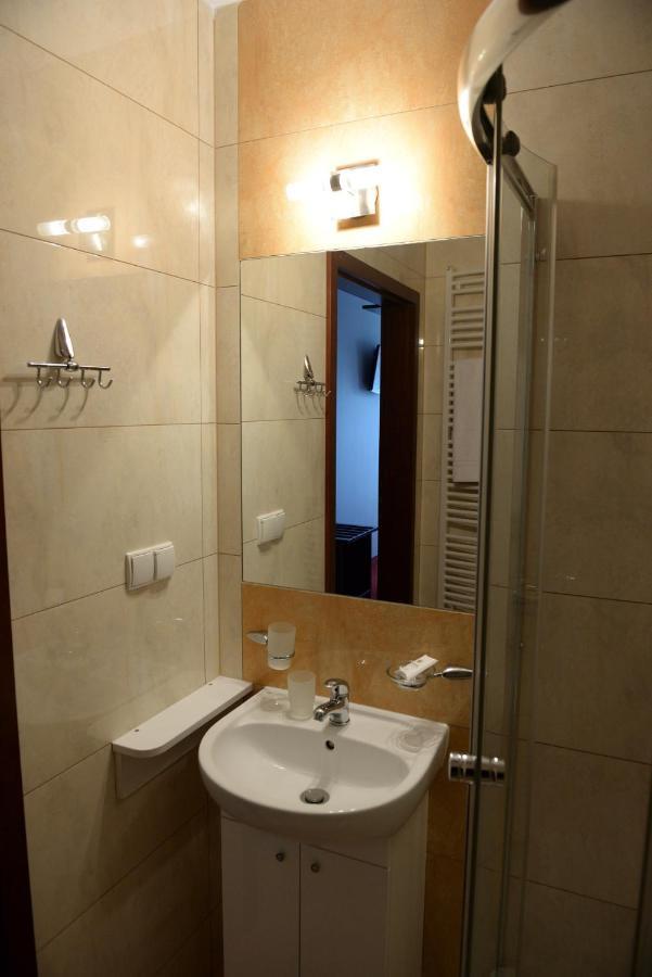 Quest Hotel - Dawniej Hotel Planeta Brzesko Exteriér fotografie