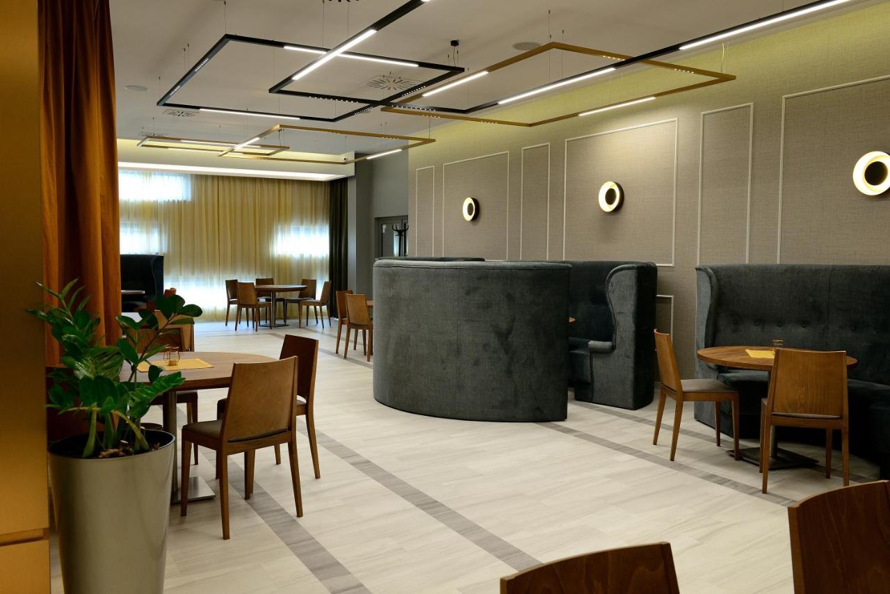 Quest Hotel - Dawniej Hotel Planeta Brzesko Exteriér fotografie